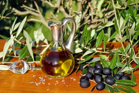 Dal XIII secolo a.C. la produzione  dell'olio extra vergine d'oliva