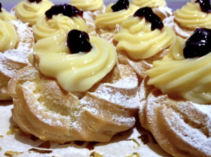 Le zeppole di San Giuseppe, scrigno di sapori a contrasto
