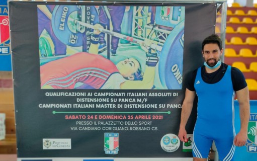 Francesco De Bartolo campione regionale di panca piana