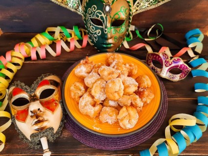 Bunuelos de viento. Le frittelle al vento, dolci golosità di Carnevale