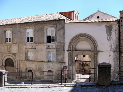 Il Complesso monastico di Santa Maria delle Vergini
