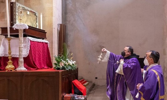 La reliquia del mantello di San Francesco di Paola a Cosenza, per l'ottavo centenario del duomo